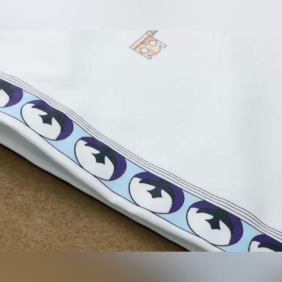 British Pearl Royal Horse Embellished Oversized Blouse & Skinny Pants Suit Set. - Picture 15 of 17